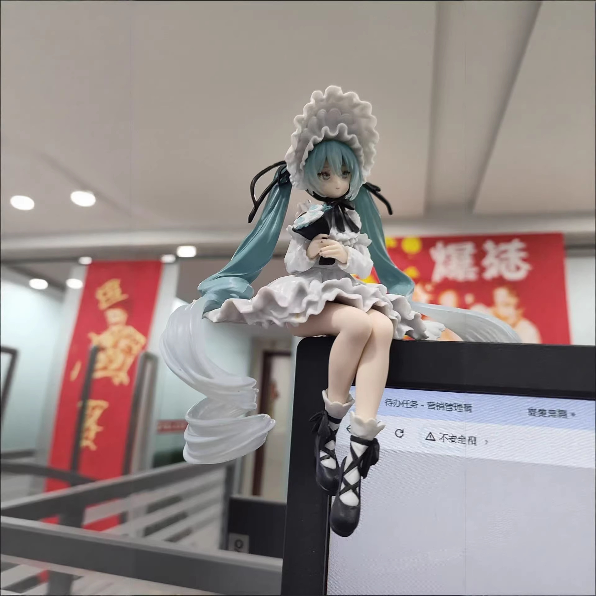 Figur Anime Miku 12Cm Boneka G - Home Office Romance Manga ulasan dan harga